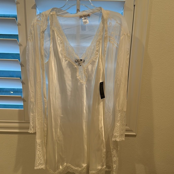 WHITE LINEA DONATELLA SLIP AND ROBE SIZE LARGE/XL WITH TAGS - Picture 1 of 4